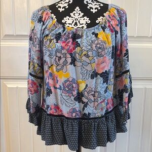 Fever Petite M Floral Top with Ruffle Hem